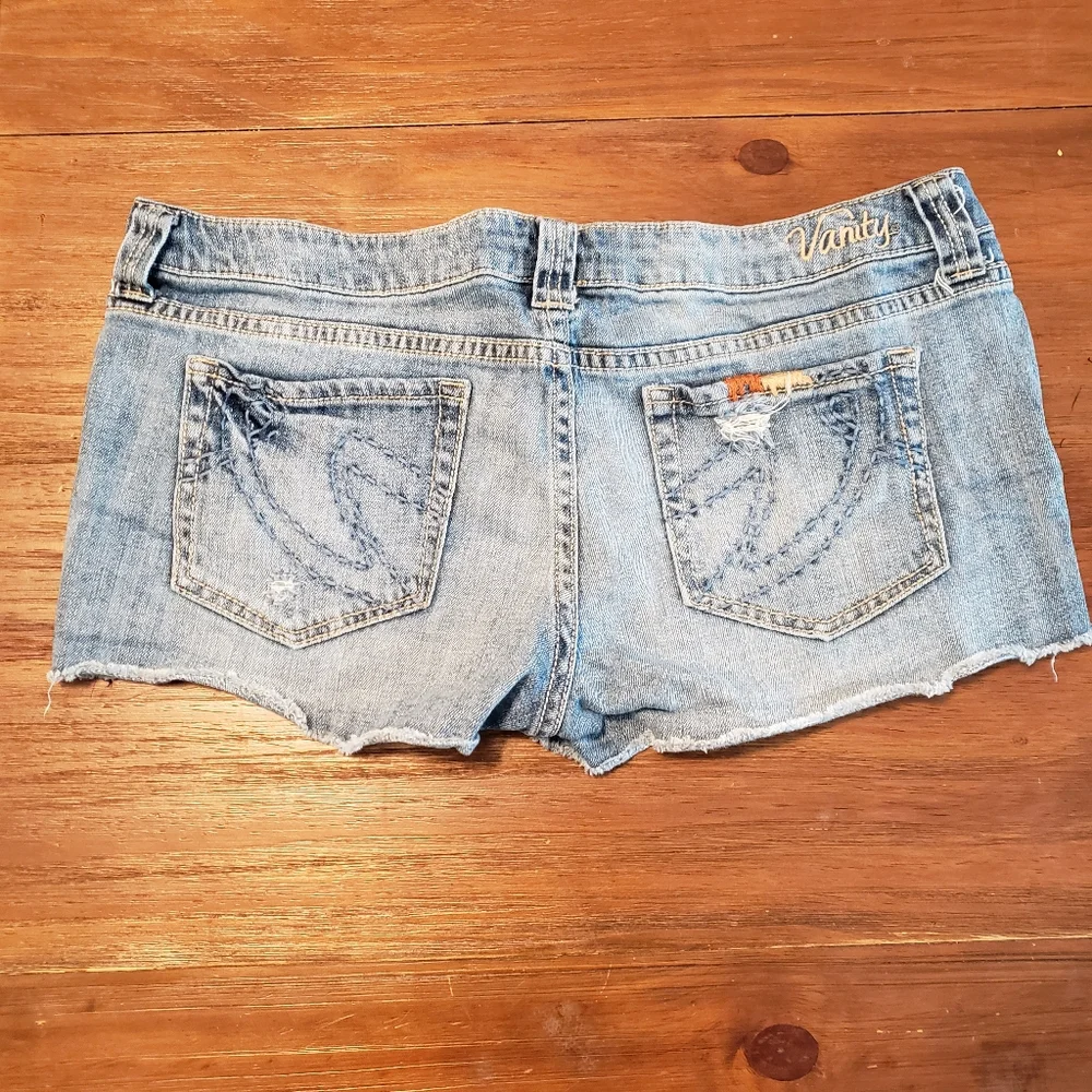 Y2K Vanity Shorts Womens Size 28 Blue Denim Stretch Distress Shorts‎